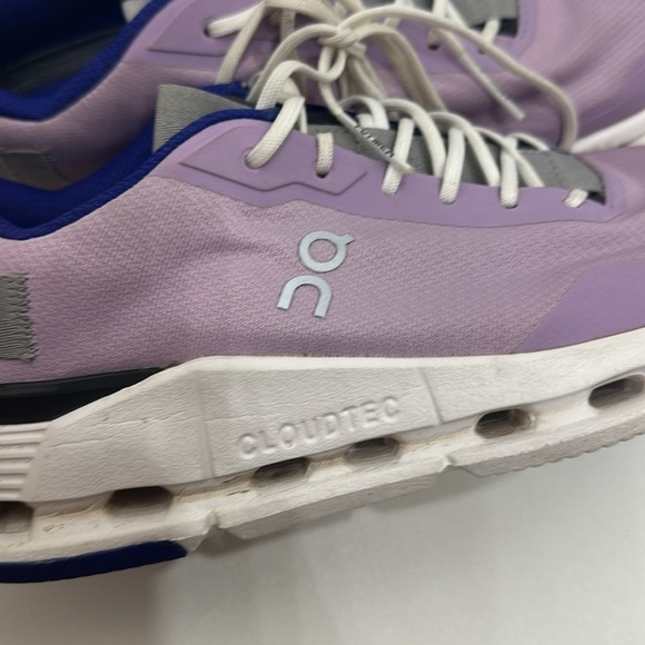 On  Running Cloudtec Purple and White Running Shoes size 7 - Picture 4 of 13